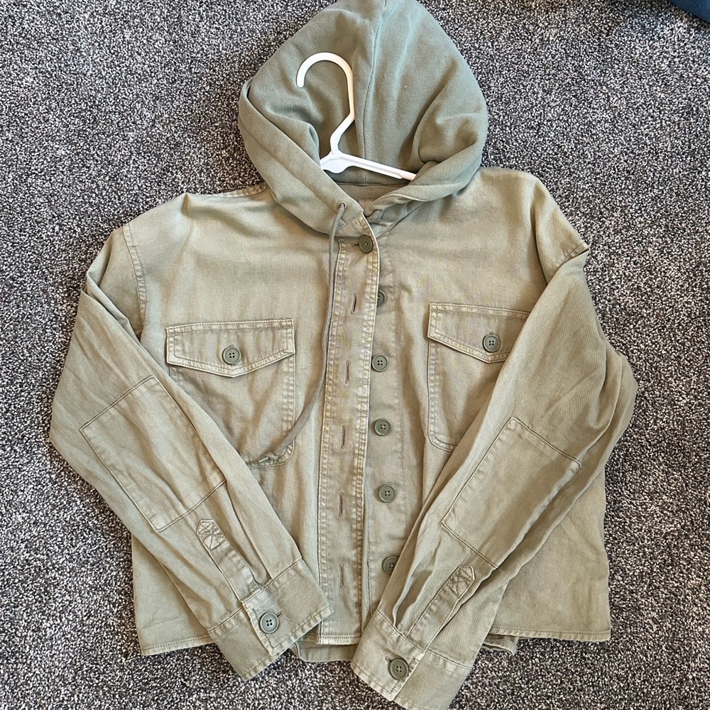 American Eagle Cropped Green Button-Up Jacket - Size Medium